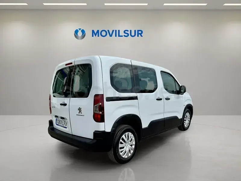 Gebraucht Peugeot Rifter Access 100 PS (73 kW) 2020 Weiß Van / Kleinbus