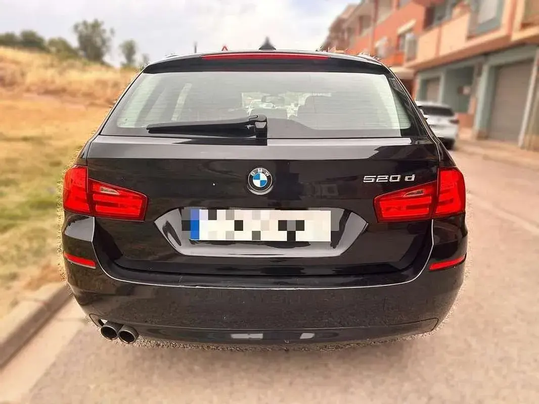 Usado BMW 520 184 CV (135 kW) 2012 Negro Familiar