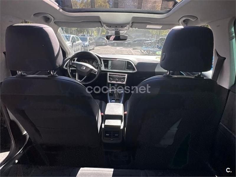 Usado Seat Leon ST 150 CV (110 kW) 2017 Granate Familiar