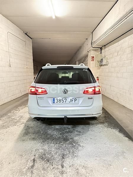 Usado VW Passat Edition 140 CV (102 kW) 2012 Blanco Familiar