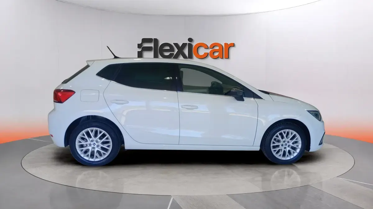 Usado Seat Ibiza 116 CV (85 kW) 2024 Blanco Utilitario