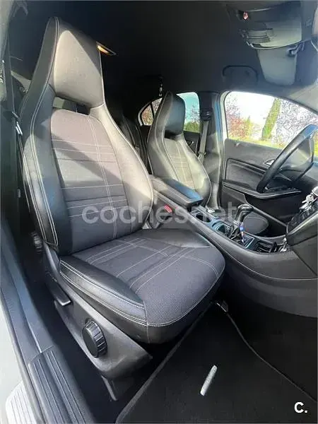 Usado Mercedes A200 Style 136 CV (100 kW) 2013 Blanco Utilitario