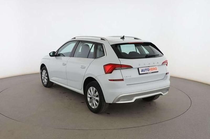 Usado Skoda Kamiq Ambition 95 CV (69 kW) 2021 Blanco SUV