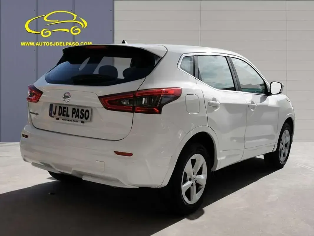 Usado Nissan Qashqai Acenta 140 CV (102 kW) 2021 Blanco SUV