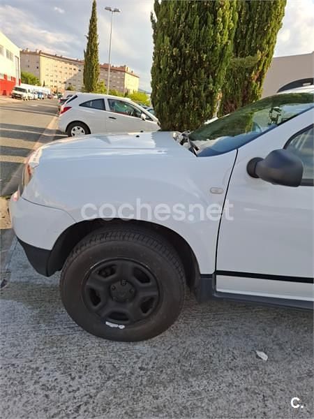 Usado Dacia Duster Lauréate 110 CV (80 kW) 2017 Blanco SUV