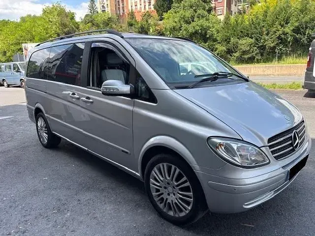 Käytetty Mercedes Viano 150 HP (110 kW) 2005 Sininen Tila-auto