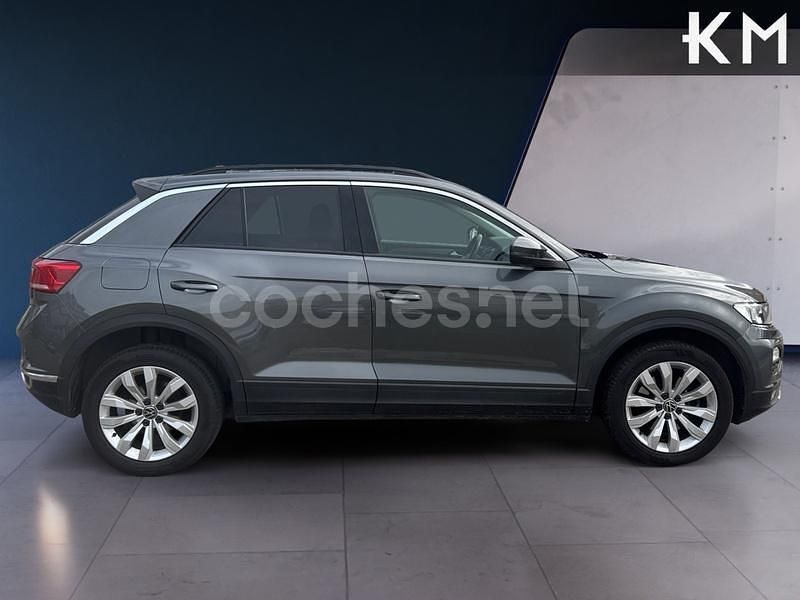 Usado VW T-Roc Advance 150 CV (110 kW) 2021 Gris / plata SUV