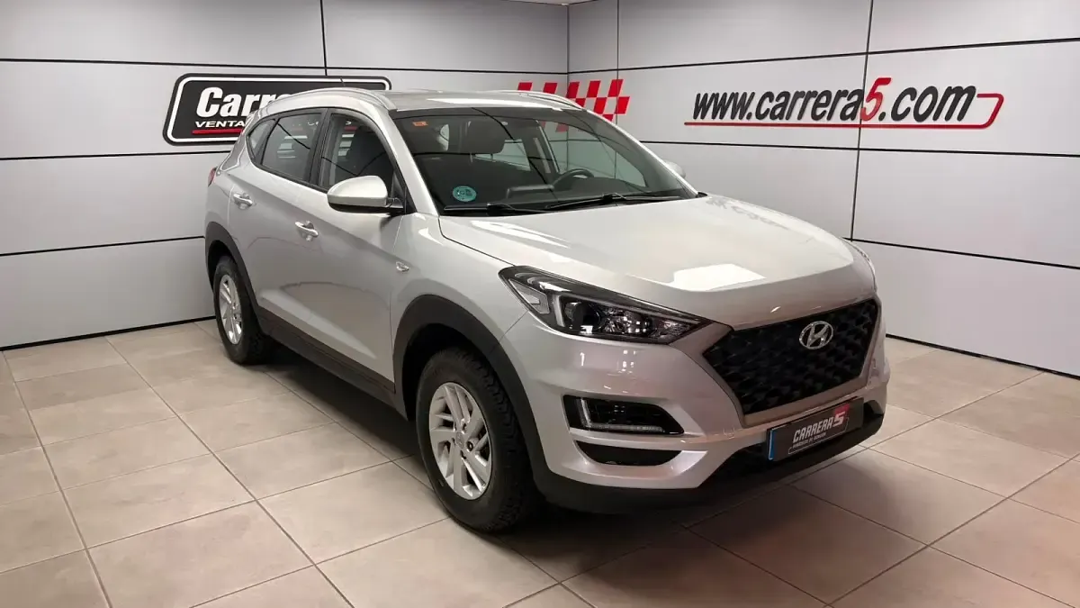 Usado Hyundai Tucson 132 CV (97 kW) 2019 Gris SUV