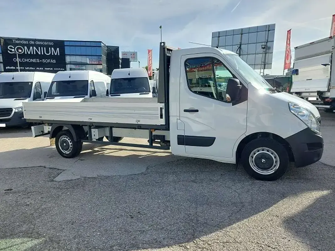 Begagnad Renault Master 129 HK (94 kW) 2017 Vit Van