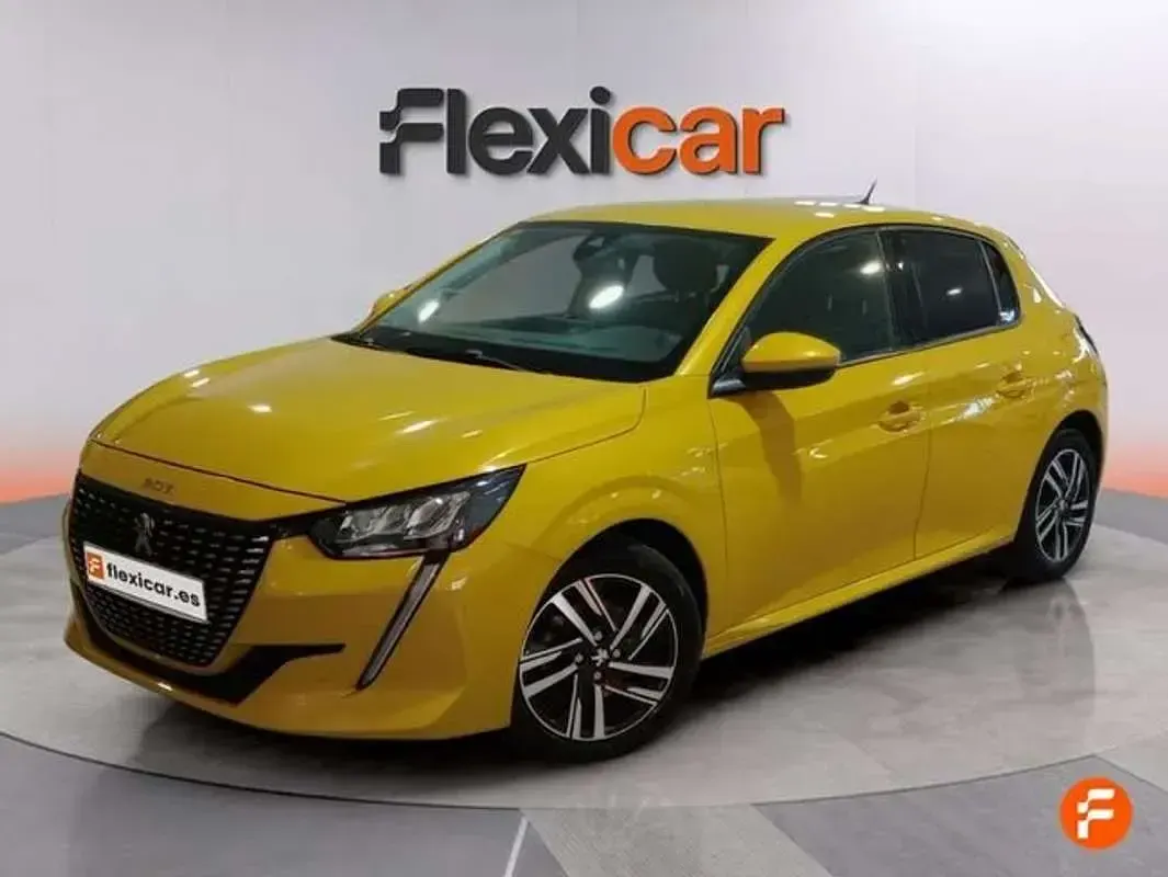 Usado Peugeot 208 Allure 101 CV (74 kW) 2020 Amarillo Utilitario