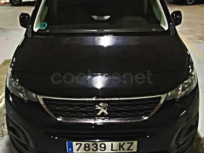 Usado Peugeot Rifter Allure 100 CV (73 kW) 2020 Negro Monovolumen