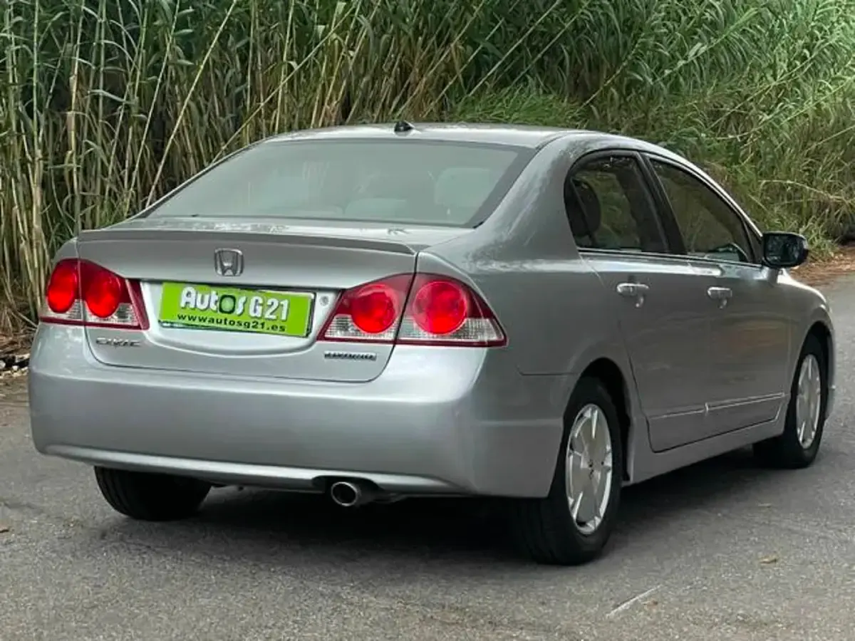 Usado Honda Civic Hybrid 115 CV (84 kW) 2006 Gris Berlina