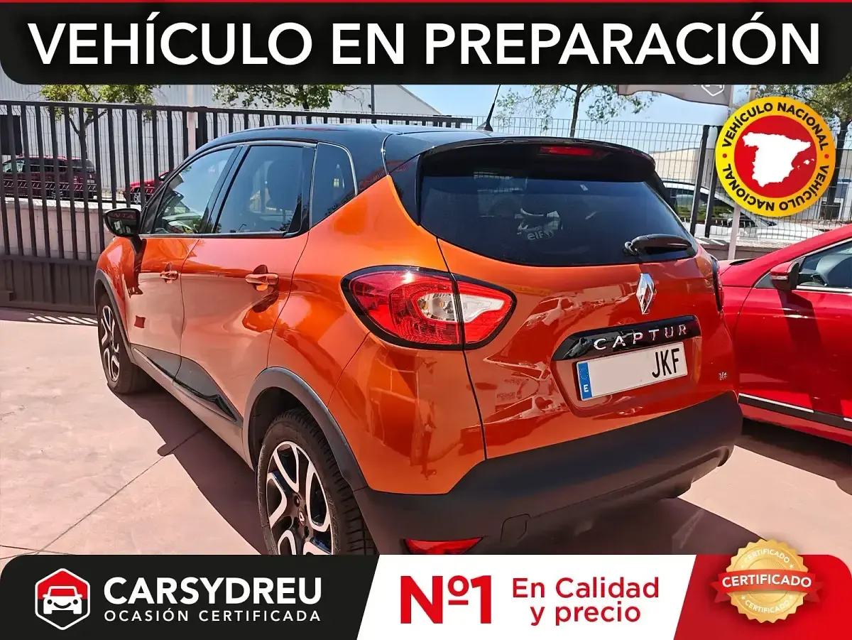 Usado Renault Captur Zen 90 CV (66 kW) 2015 Naranja SUV