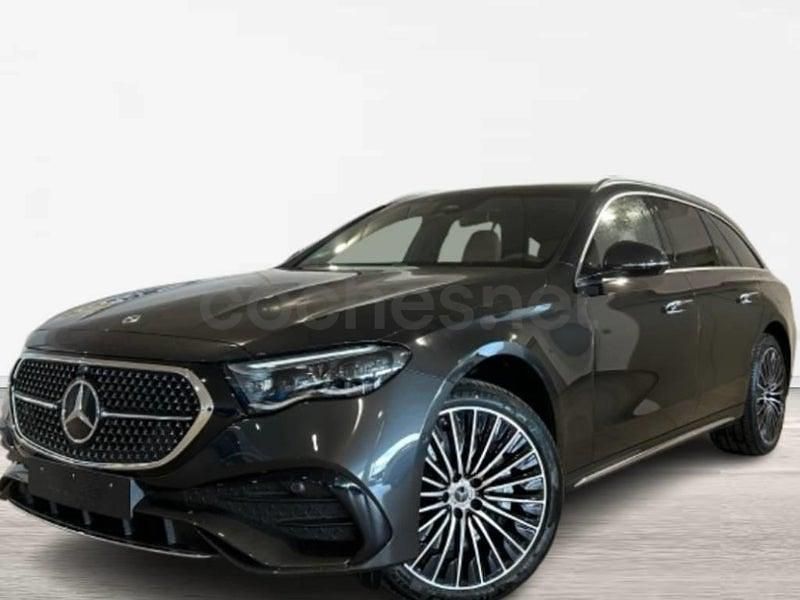 Usado Mercedes E300 313 CV (230 kW) 2025 Gris Familiar