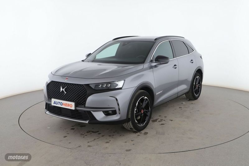 Gris Usado 2021 DS Automobiles DS7 Crossback Performance SUV | 24.599 € (Precio justo) - Imagen 1/3
