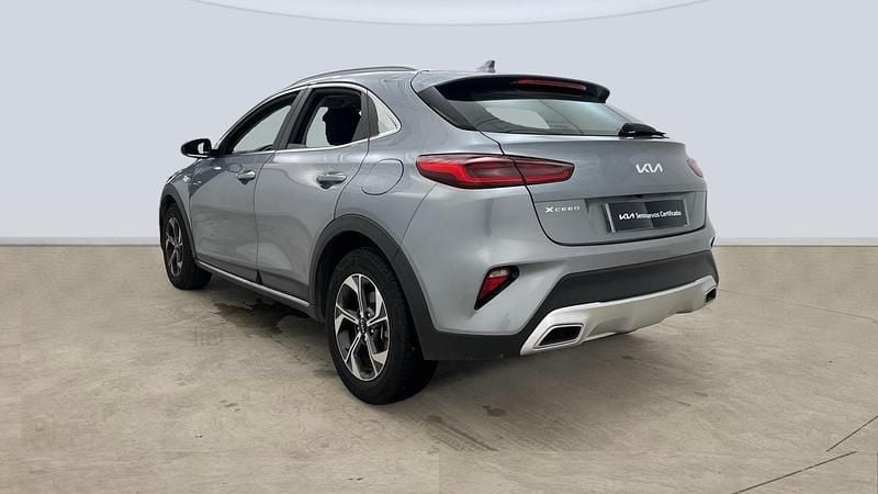 Usado Kia XCeed 120 CV (88 kW) 2021 Gris plata SUV
