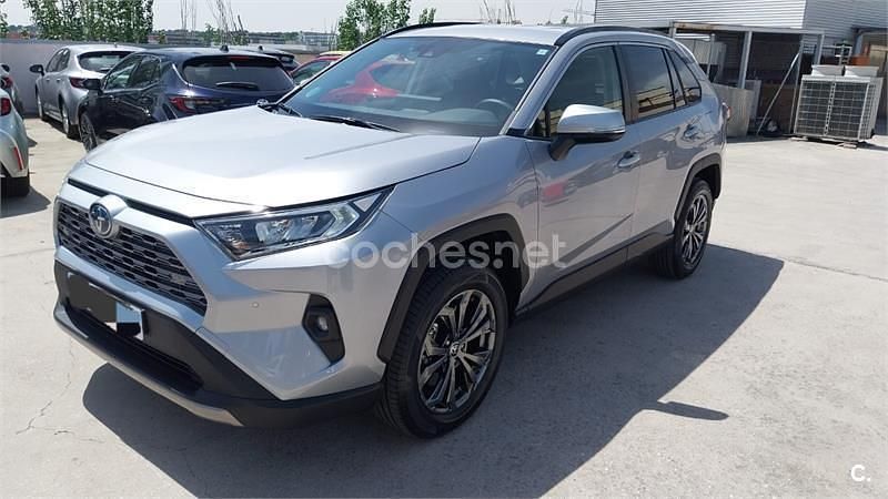 Gris / plata Usado 2023 Toyota RAV4 Hybrid Advance SUV | 34.990 € (Precio justo) - Imagen 1/4