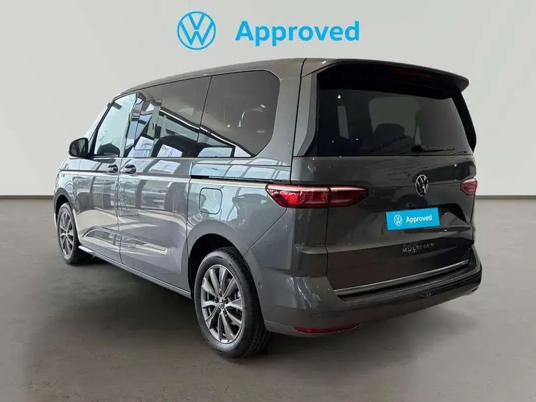 Nuevo VW Multivan Style 150 CV (110 kW) 2025 Gris Monovolumen