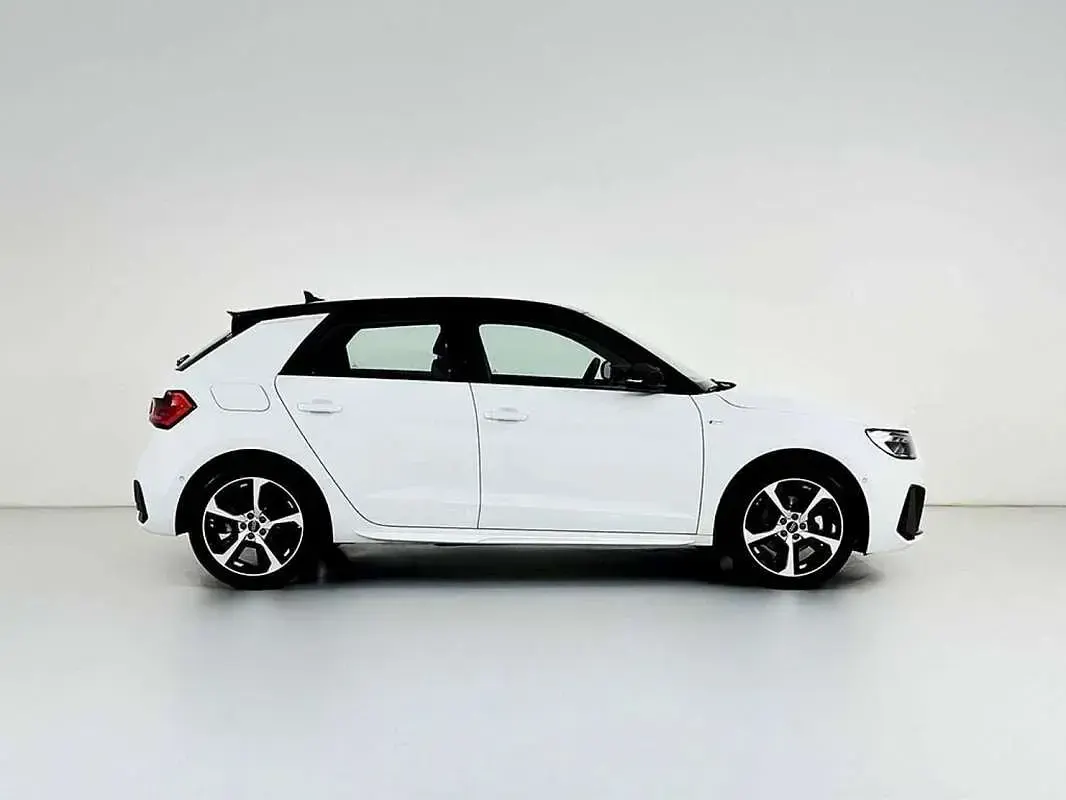 Usado Audi A1 Sportback Black Edition 116 CV (85 kW) 2025 Blanco Utilitario