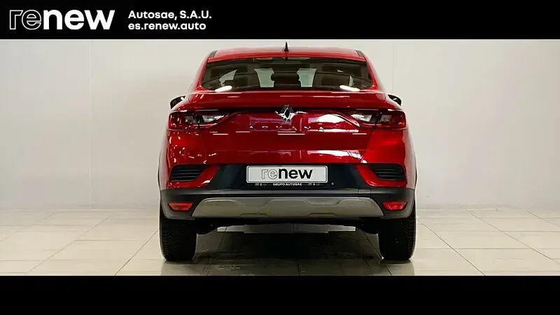 Usado Renault Arkana Zen 140 CV (102 kW) 2022 Rojo SUV