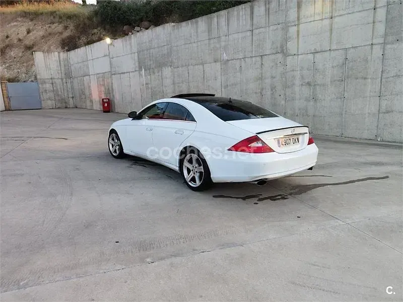 Usado Mercedes CLS350 272 CV (200 kW) 2005 Blanco Coupe
