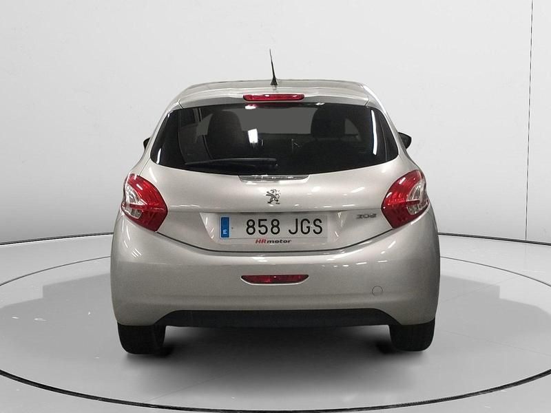 Usado Peugeot 208 Style 83 CV (61 kW) 2015 Gris Utilitario