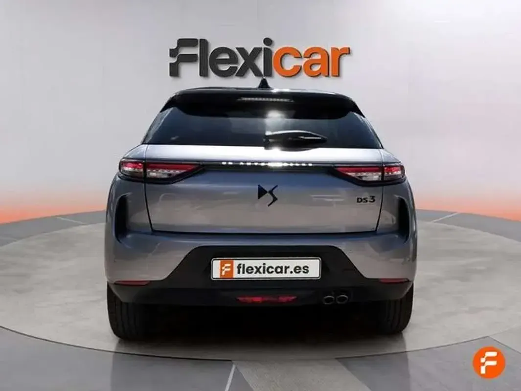 Usado DS Automobiles DS3 Crossback Performance 131 CV (96 kW) 2023 Gris SUV