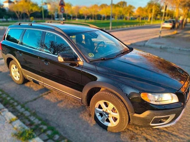 Używany Volvo XC70 Kinetic 163 KM (119 kW) 2013 Czarny Kombi