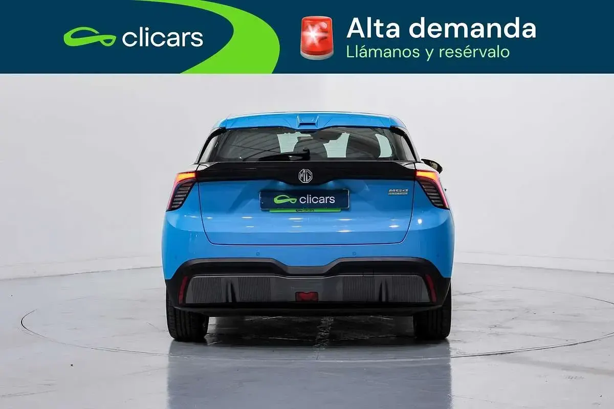 Usado MG MG4 EV 125 kW (170 CV) 2023 Azul Utilitario