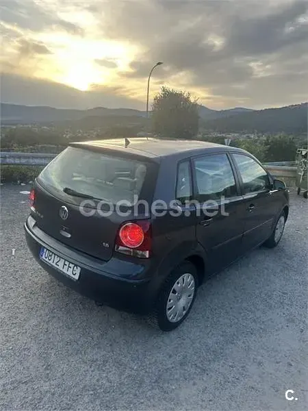Usado VW Polo Advance 105 CV (77 kW) 2006 Verde Utilitario