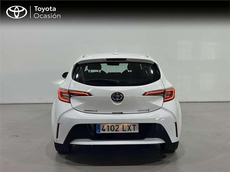 Usado Toyota Corolla Active 122 CV (89 kW) 2022 Blanco Utilitario