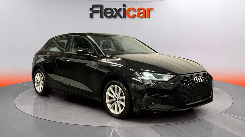 Usado Audi A3 Premium 110 CV (80 kW) 2022 Negro Berlina