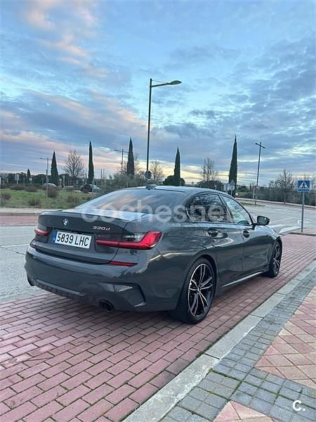 Usado BMW 330 Comfort Edition 265 CV (194 kW) 2020 Gris / plata Berlina