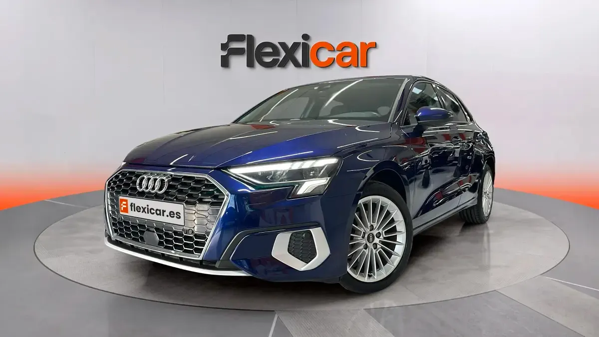 Usado Audi A3 Premium 116 CV (85 kW) 2022 Azul Berlina