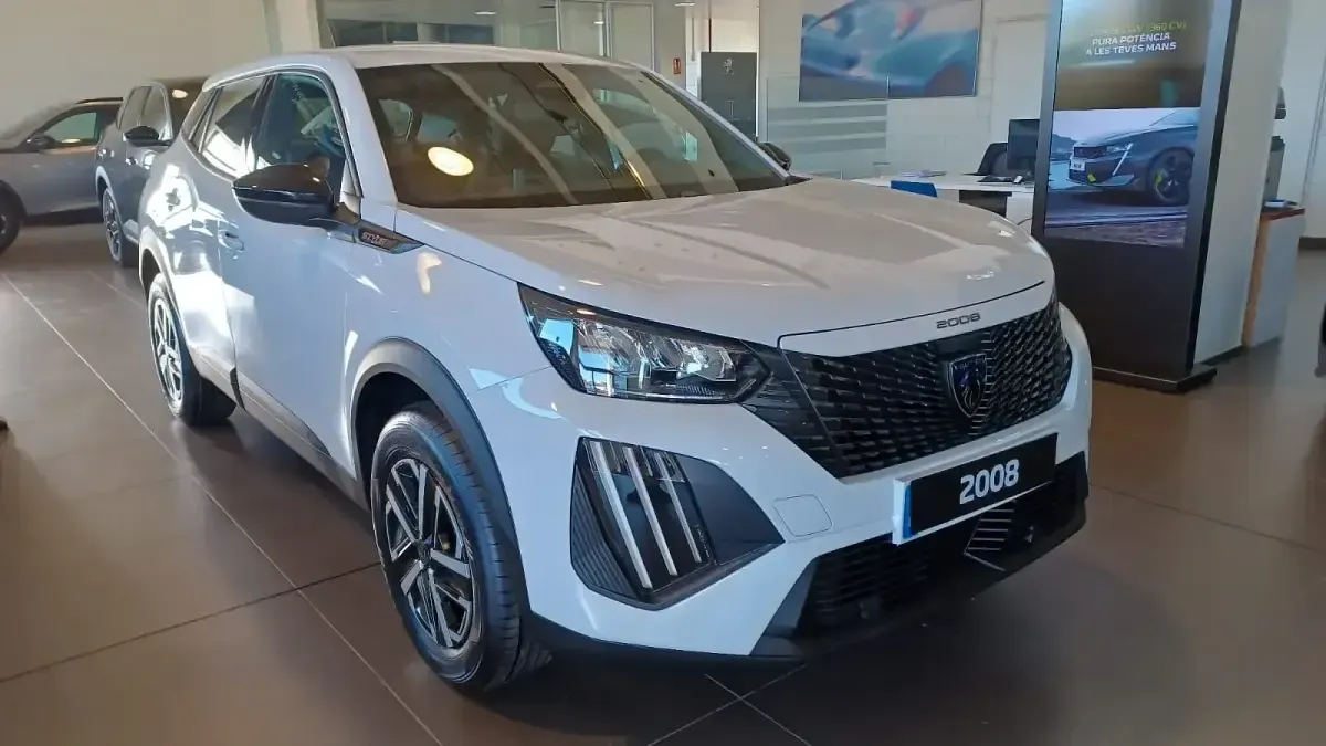 Nuevo Peugeot 2008 Style 100 CV (73 kW) 2025 Blanco SUV