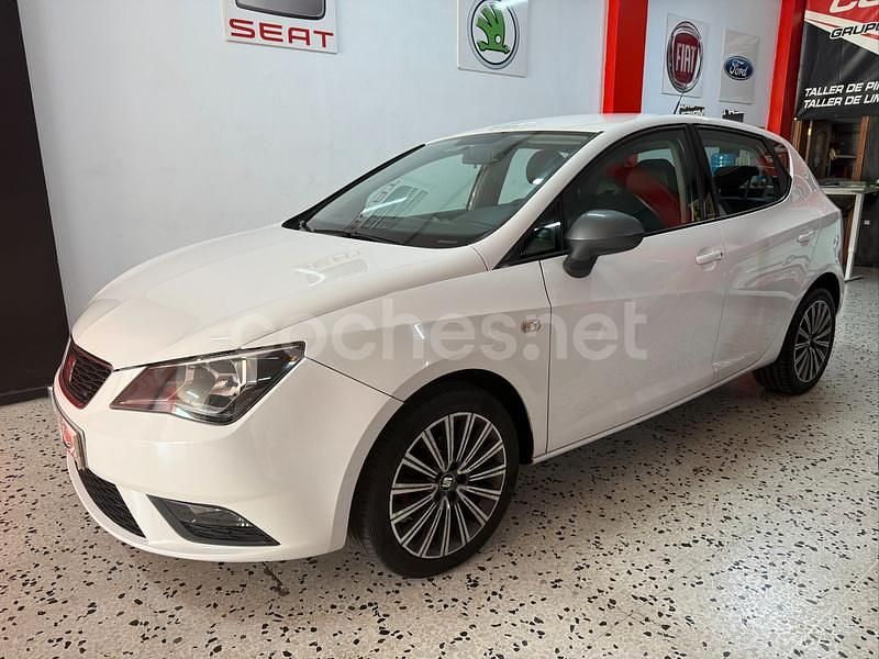 Blanco Usado 2016 Seat Ibiza ST CONNECT Familiar | 7990 € (Precio justo) - Imagen 1/4