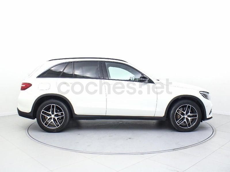 Usado Mercedes GLC250 AMG line 204 CV (150 kW) 2016 Blanco SUV
