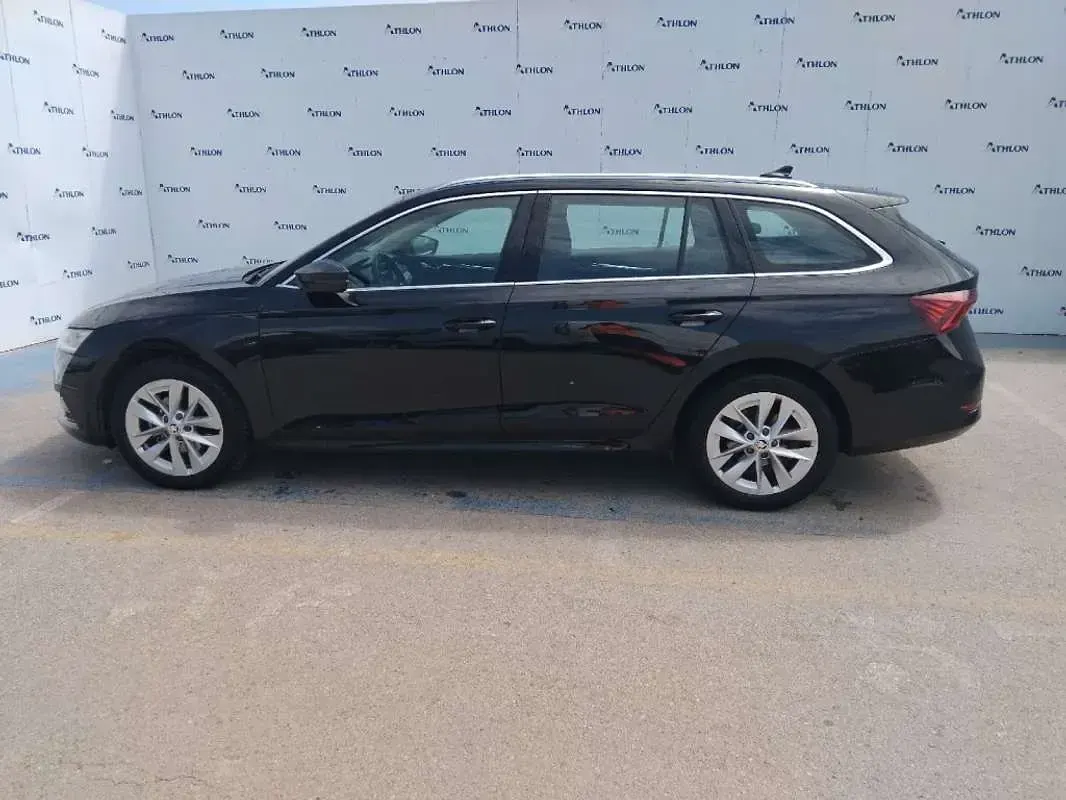 Occasion Skoda Octavia Selection 150 ch (110 kW) 2023 Noir Break