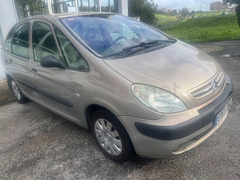 Usado Citroën Xsara Picasso 90 CV (66 kW) 2005 Beige Monovolumen