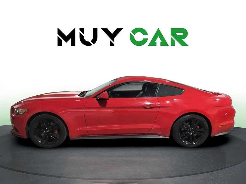 Usado Ford Mustang Fastback 314 CV (230 kW) 2015 Rojo Coupe