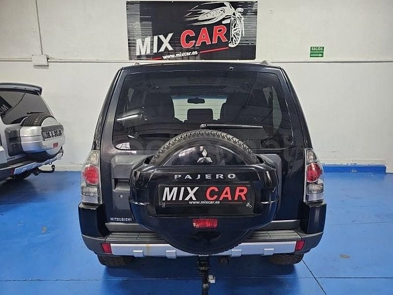 Usado Mitsubishi Montero 170 CV (125 kW) 2007 Negro SUV