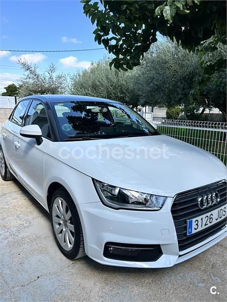 Blanco Usado 2015 Audi A1 Sportback Utilitario | 10.250 € (Buen precio) - Imagen 1/4