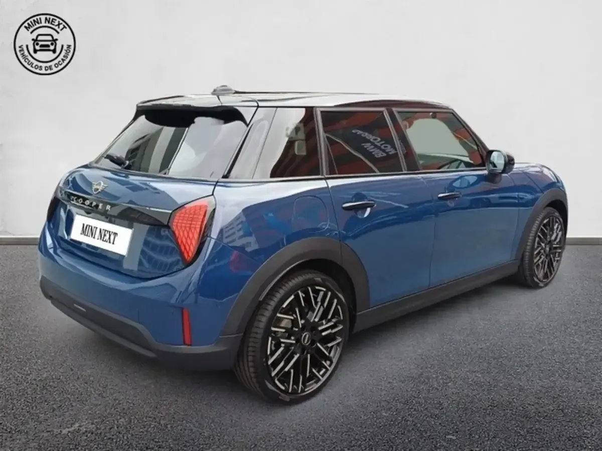 Usado Mini Cooper 114 kW (156 CV) 2026 Azul Utilitario