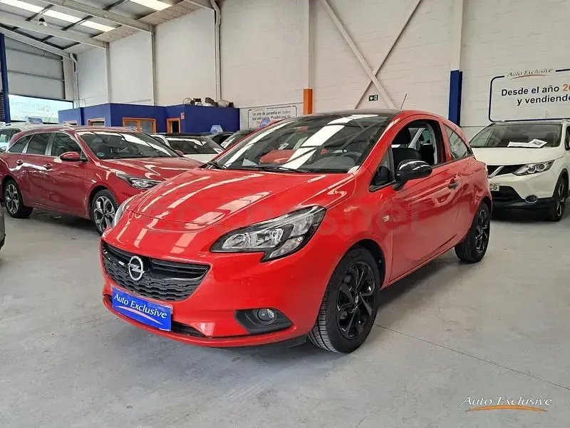 Usado Opel Corsa Selective 90 CV (66 kW) 2016 Rojo Utilitario
