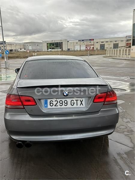 Usado BMW 320 170 CV (125 kW) 2010 Gris / plata Coupe