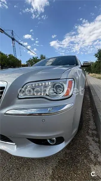 Usado Lancia Thema Platinum 190 CV (139 kW) 2013 Gris / plata Berlina