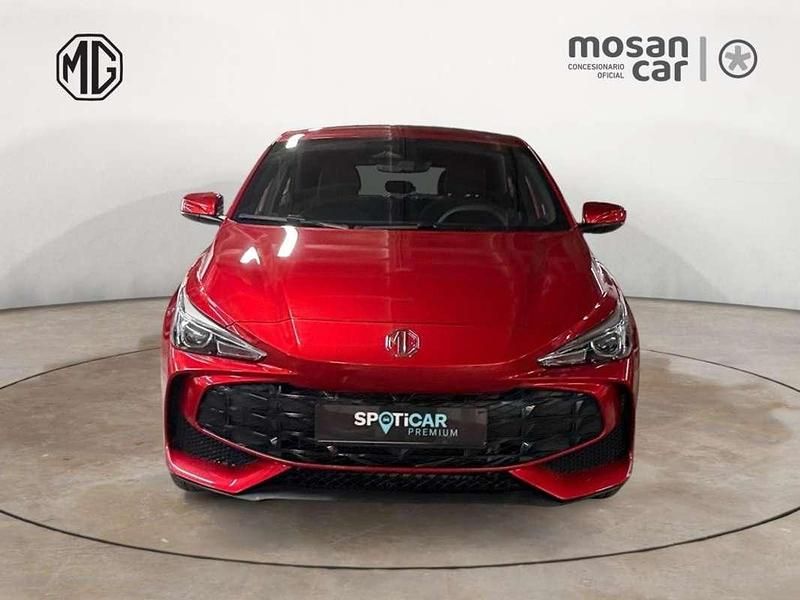 Usado MG MG3 116 CV (85 kW) 2025 Rojo Utilitario