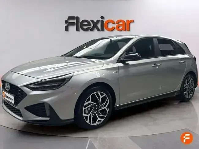 Usado Hyundai i30 N Line 100 CV (73 kW) 2024 Gris