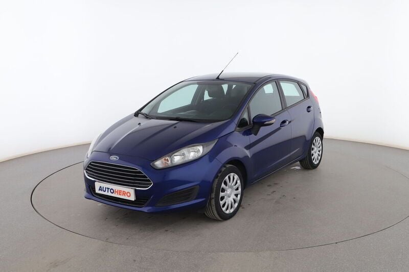 Azul Usado 2015 Ford Fiesta Trend Utilitario | 8299 € (Precio justo) - Imagen 1/4