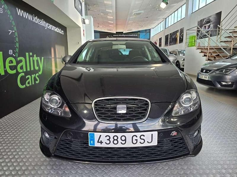 Usado Seat Leon FR 211 CV (155 kW) 2009 Negro Utilitario